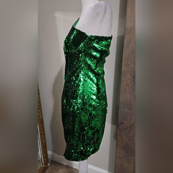 NBD Rihanna Sequin Mini Dress in Bright Green One Sboulder. Size Small - Picture 11 of 13